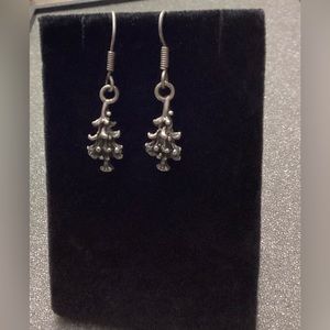 🚨Sale🚨!! Vintage Sterling Silver Christmas Tree Earrings